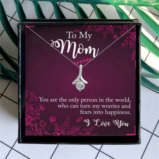 Diamond Design Pendant Necklace for Mom