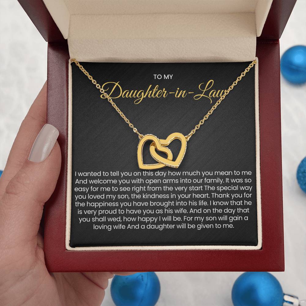 To My Daughter In Law - Interlocking Hearts Necklace - Gift for Daughter in Law