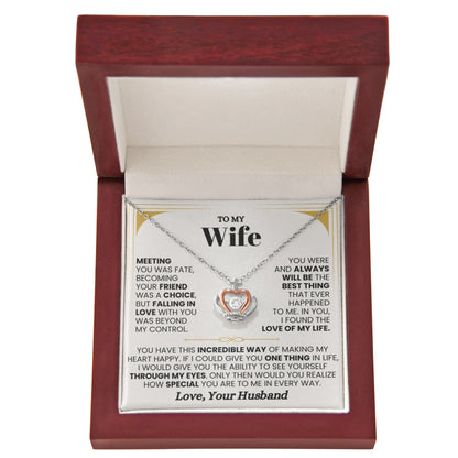 To My Wife Necklace - Romantic Gift for Special Moments & Valentine’s Day - Crown Pendant Necklace