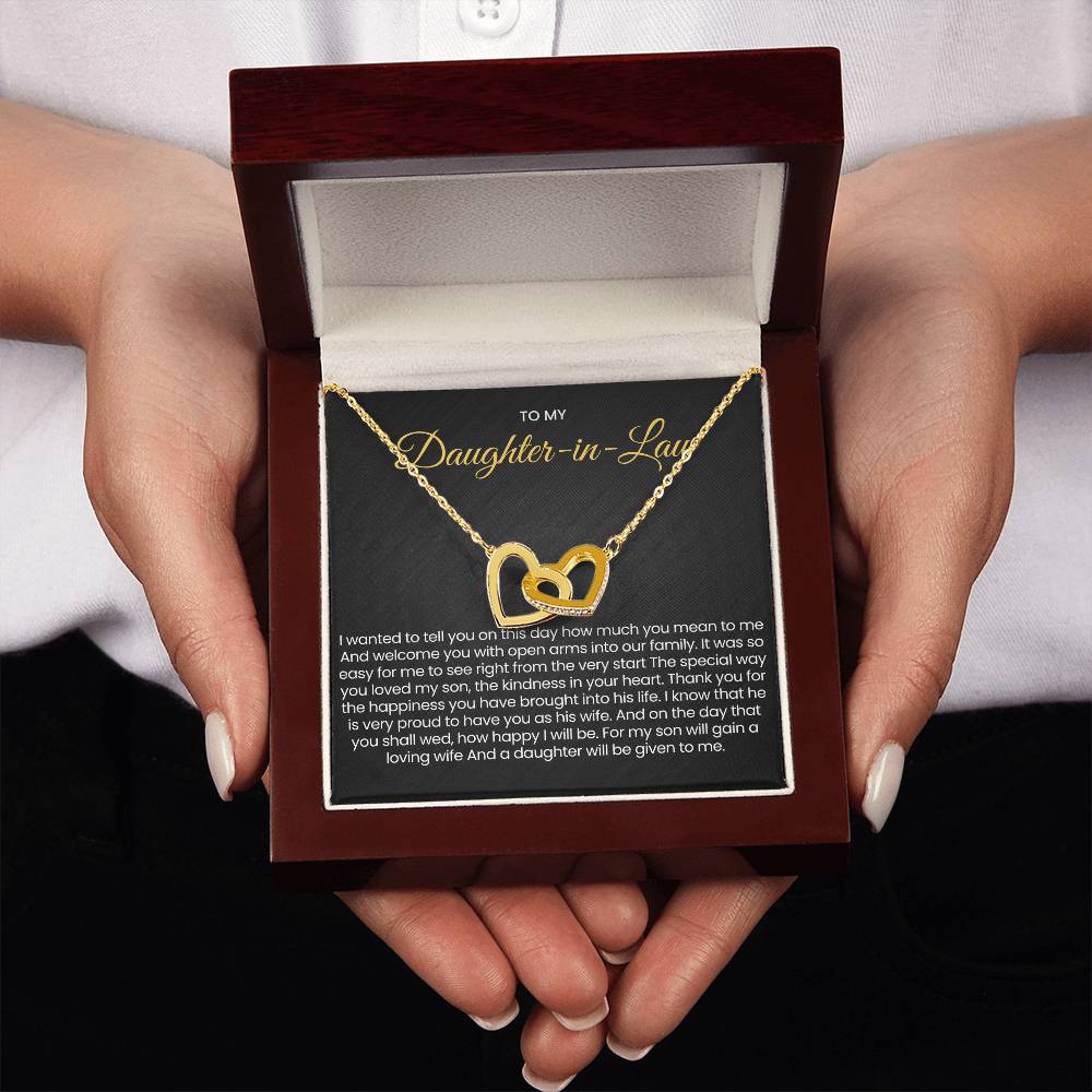 To My Daughter In Law - Interlocking Hearts Necklace - Gift for Daughter in Law